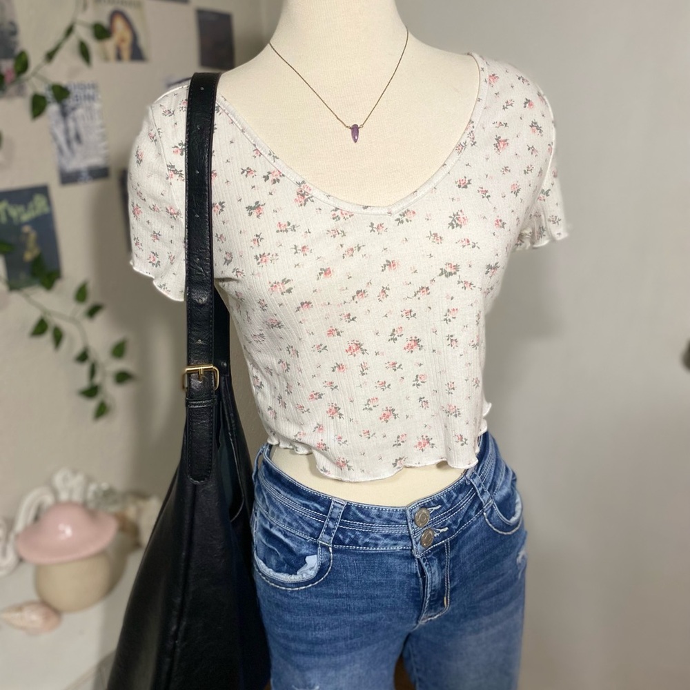 SHEIN Floral Print White Crop Top